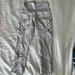 Lulu Lemon 3/4 Cropped White Leggings- Size 0
